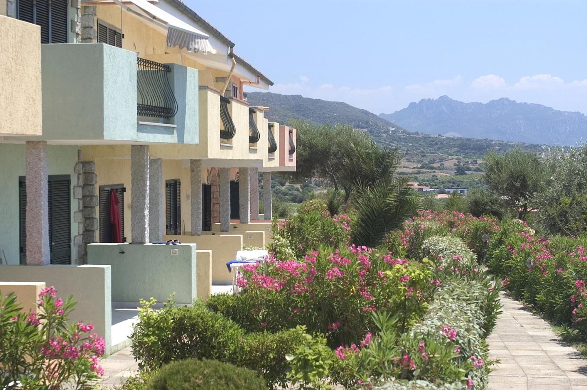Borgo Del Tennis - Sa Ventana 2 Badesi Exterior photo